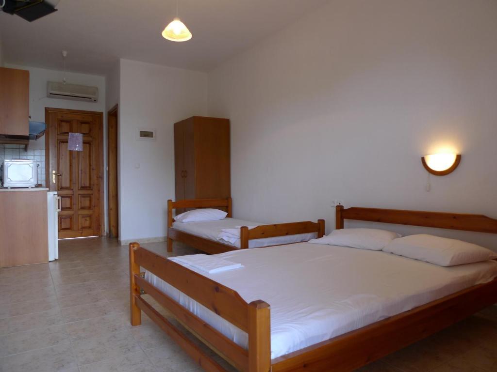 Studios Efi Beach Vourvourou Exterior photo